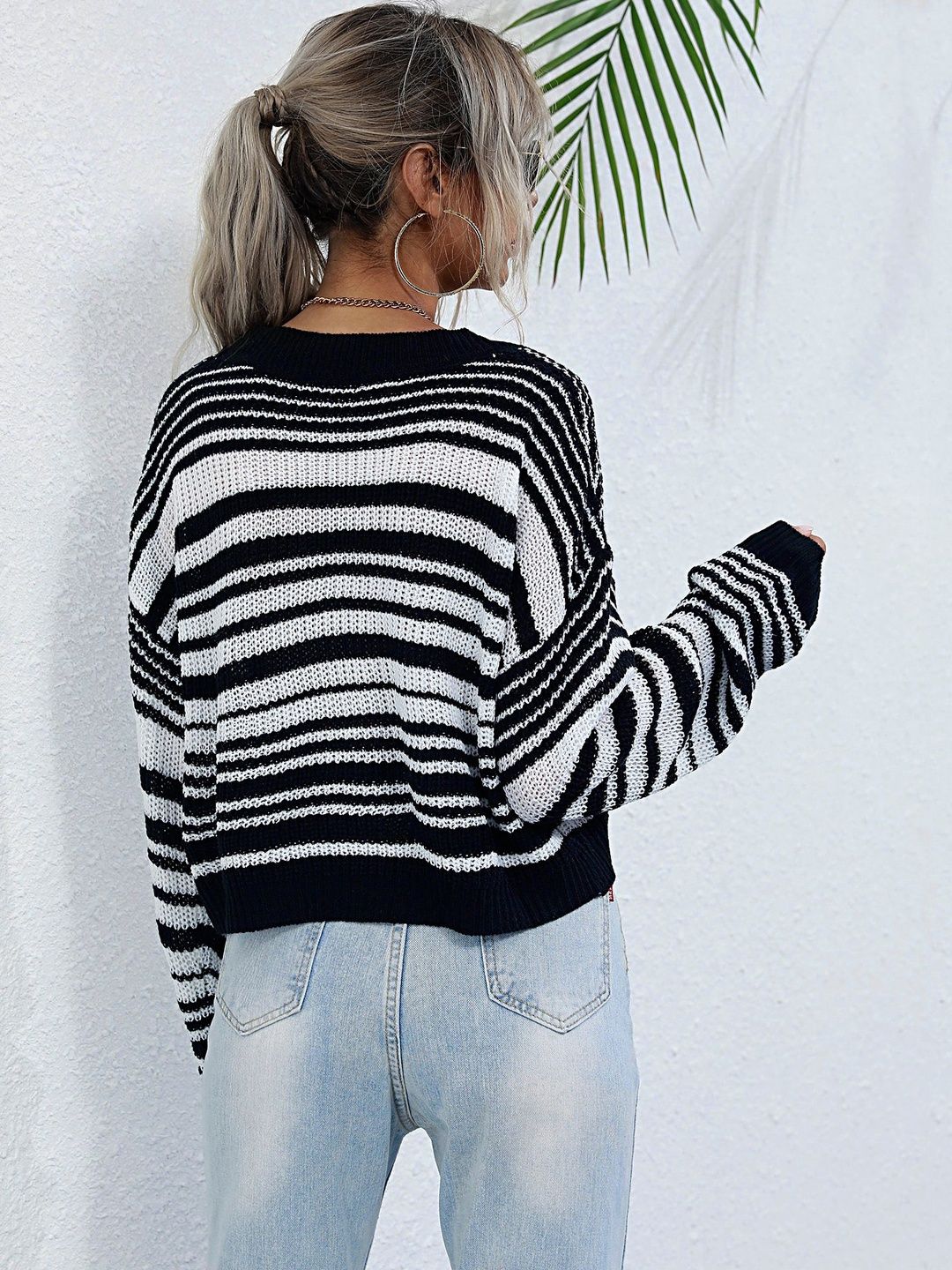 Women's Black Striped Crop Pullover