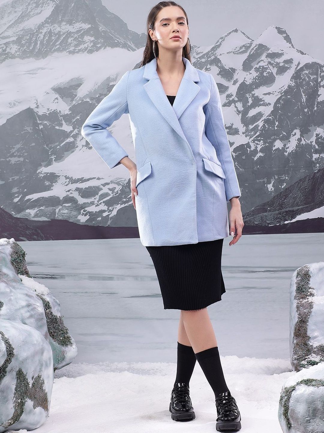 Nowi Women Solid Double Breasted Coats