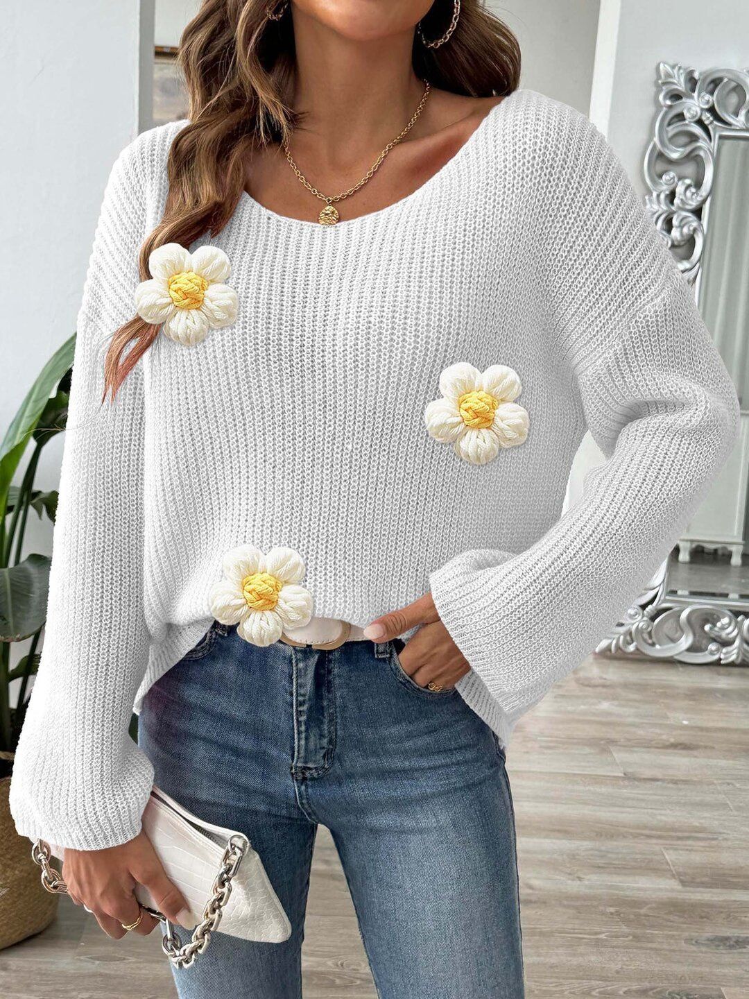 Women Ribbed Pullover with Applique Detail