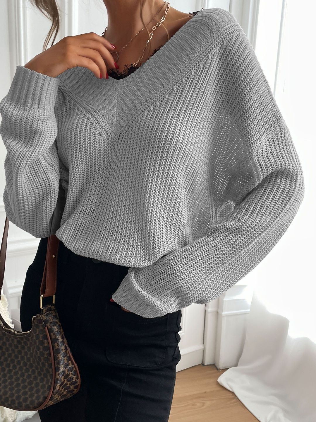 Pullover in Grey Style 699 - Nowi Korean Fashion