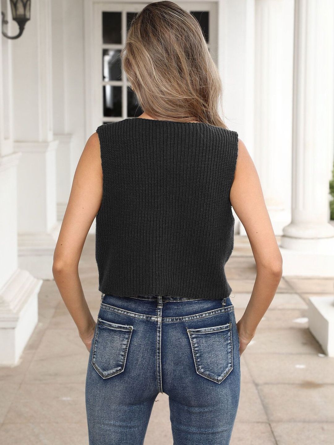 Women Ribbed Crop Sweater Vest with Applique Detail