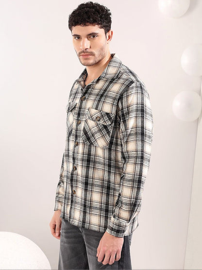 Printed Spread Collar Shackets