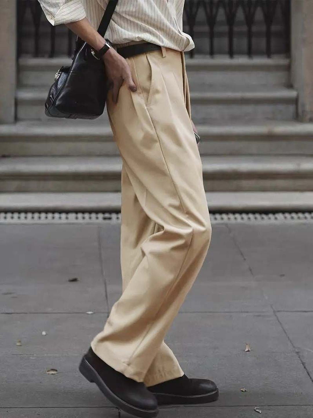 Men Wrinkle Free Pleated Trousers