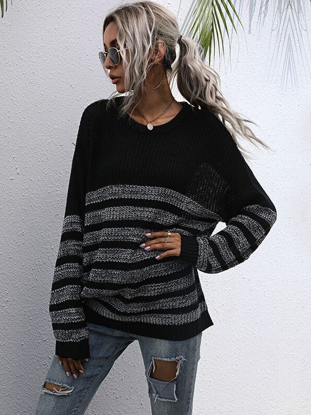 Striped Pullover in Black Style 709 - Nowi Korean Fashion