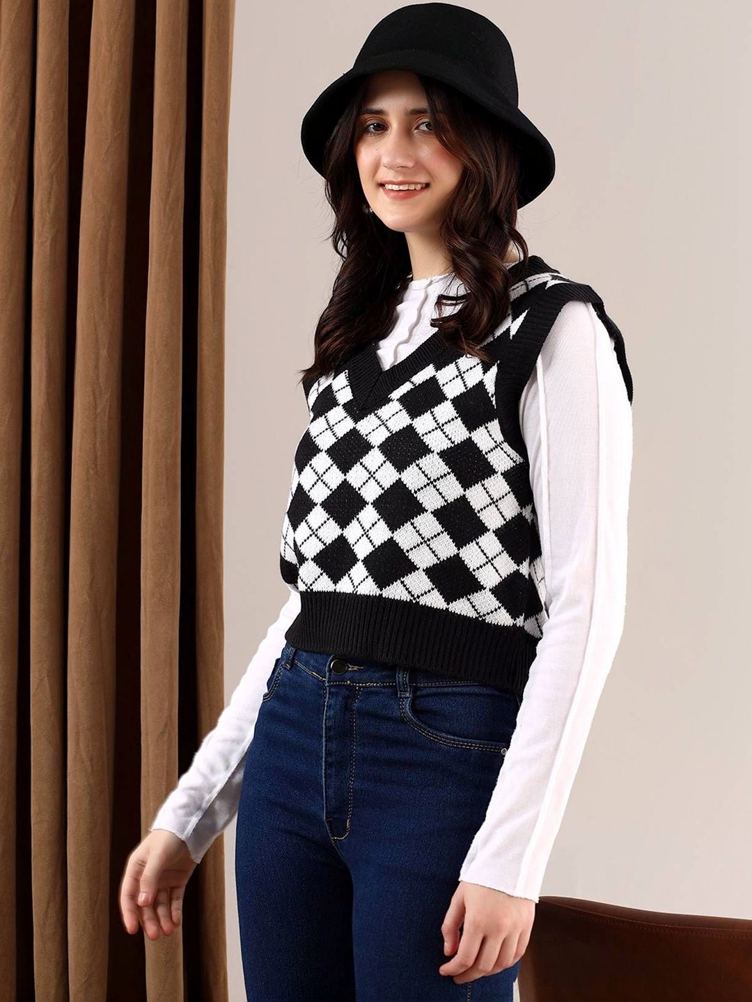 NOWI Women Argyle Printed Woollen Sweater Vest