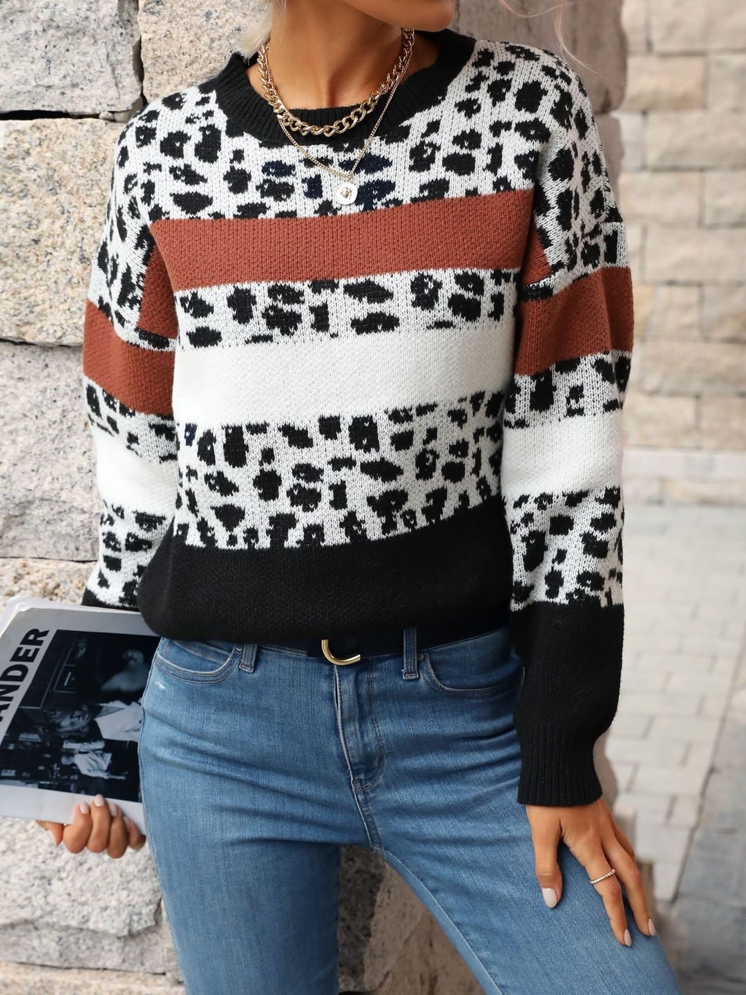 Women's White Animal Printed Pullover Blend Regular Fit