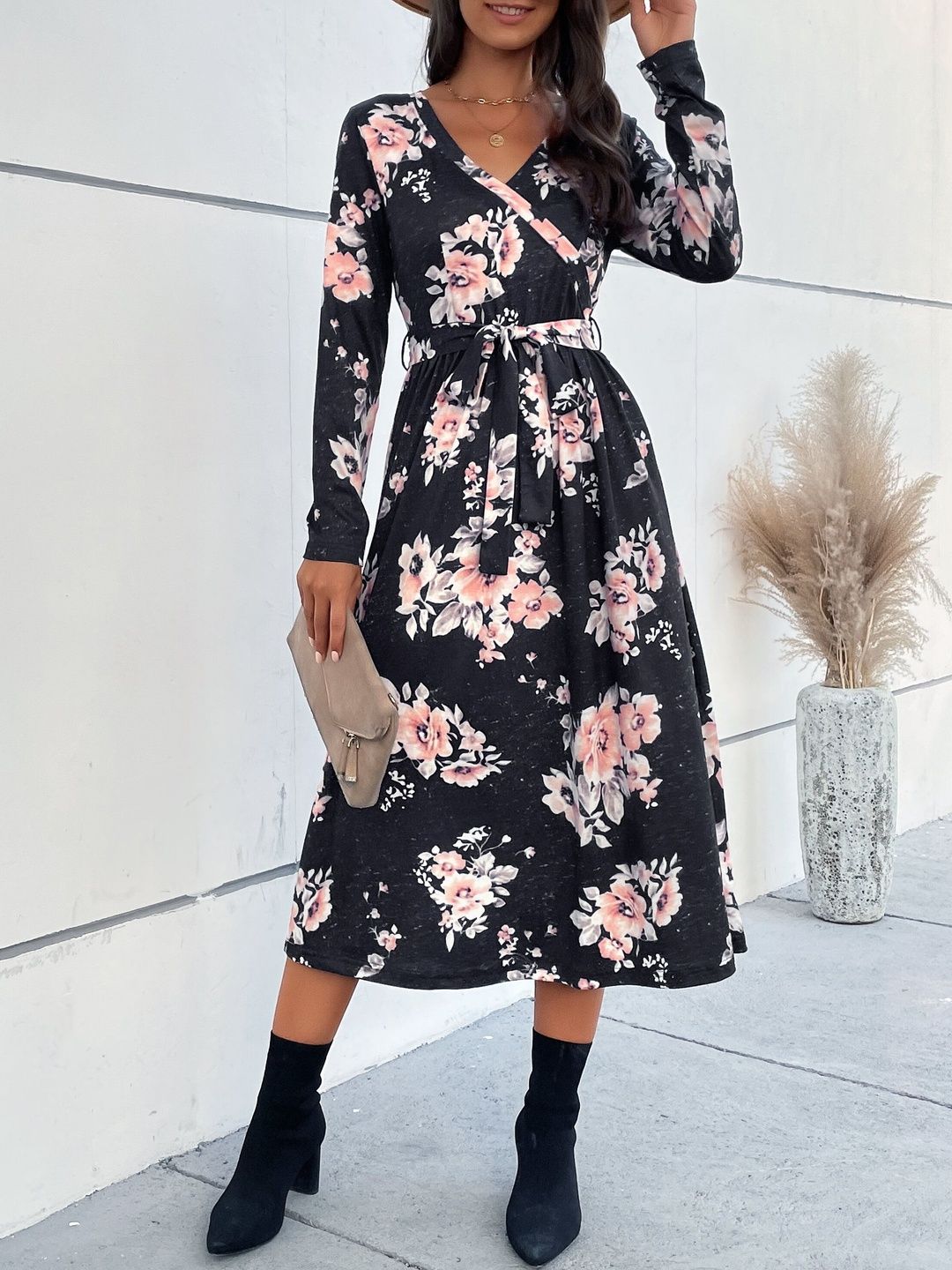 Floral Print Midi Dress in Black - Nowi Korean Fashion