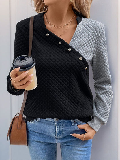 Colourblocked Sweatshirt in Black Cotton V-Neck - Nowi Korean Fashion