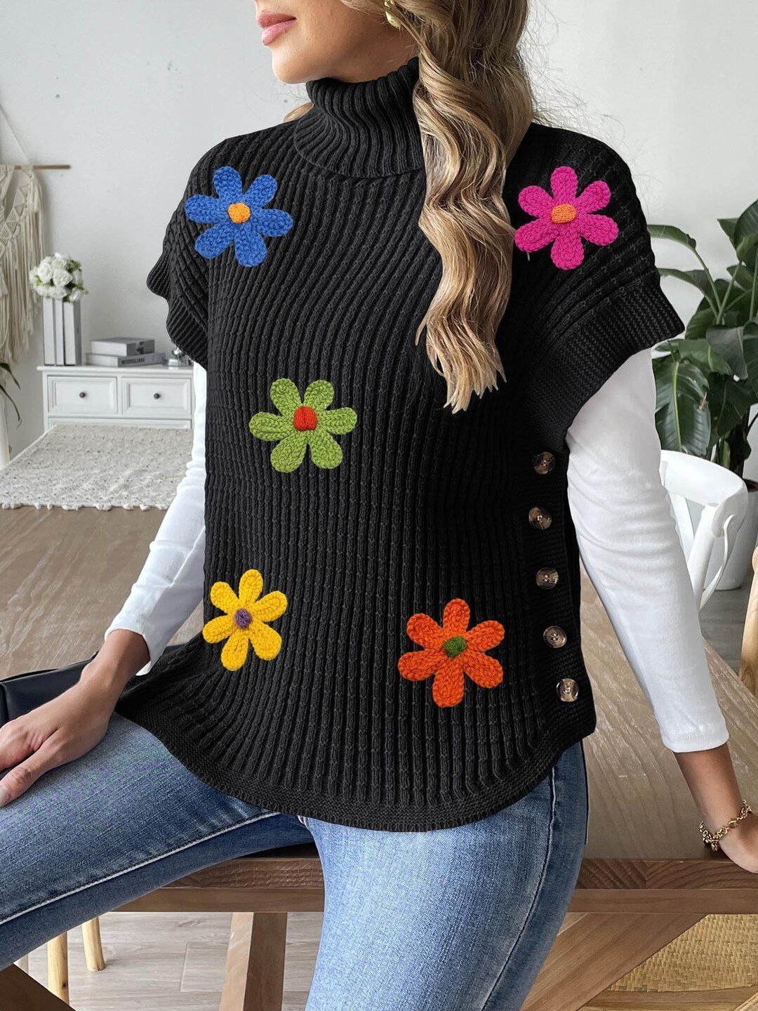 Women Colourblocked Ribbed Pullover with Applique Detail