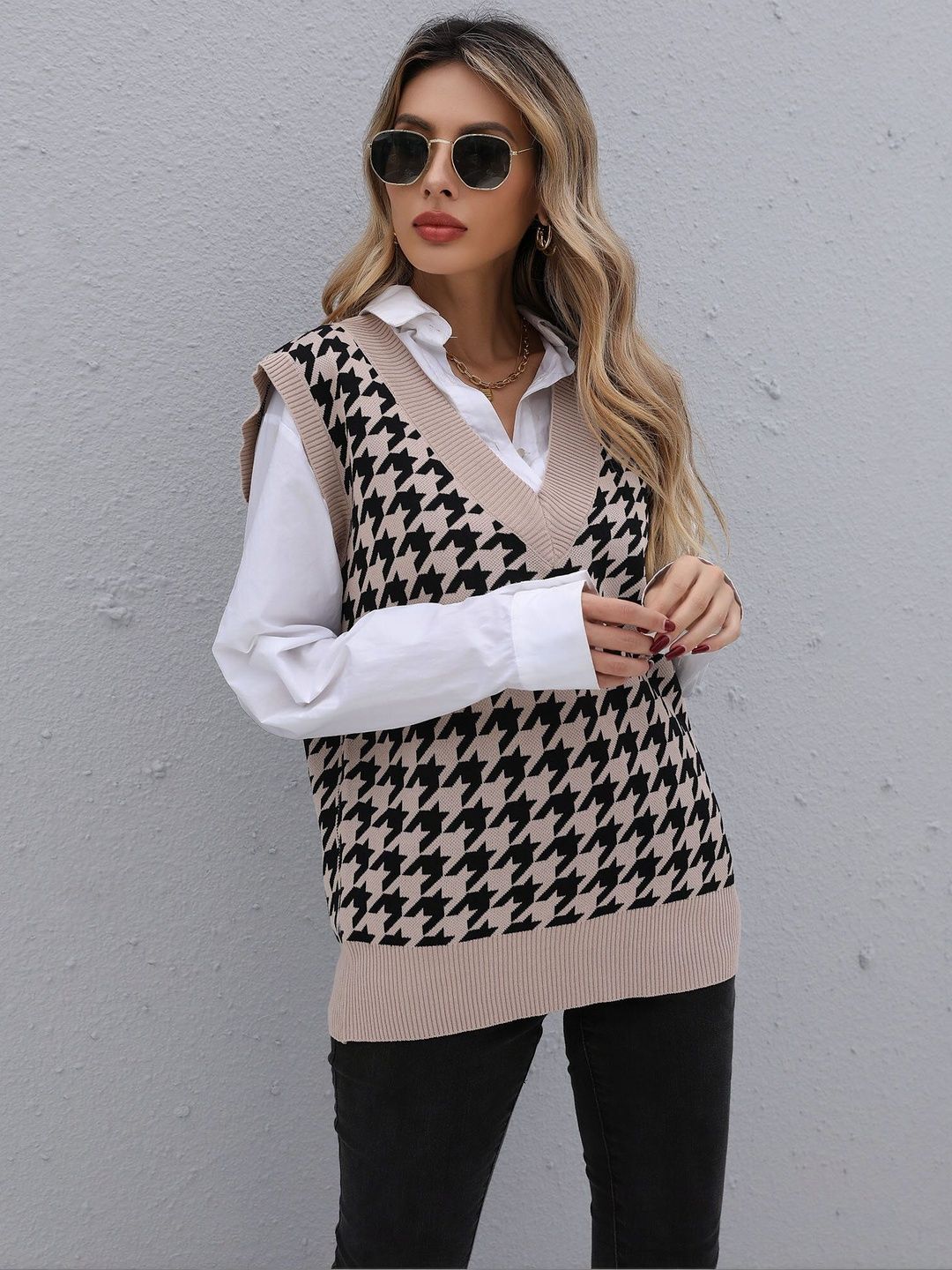 Women's Beige Checked Printed Sweater Vest