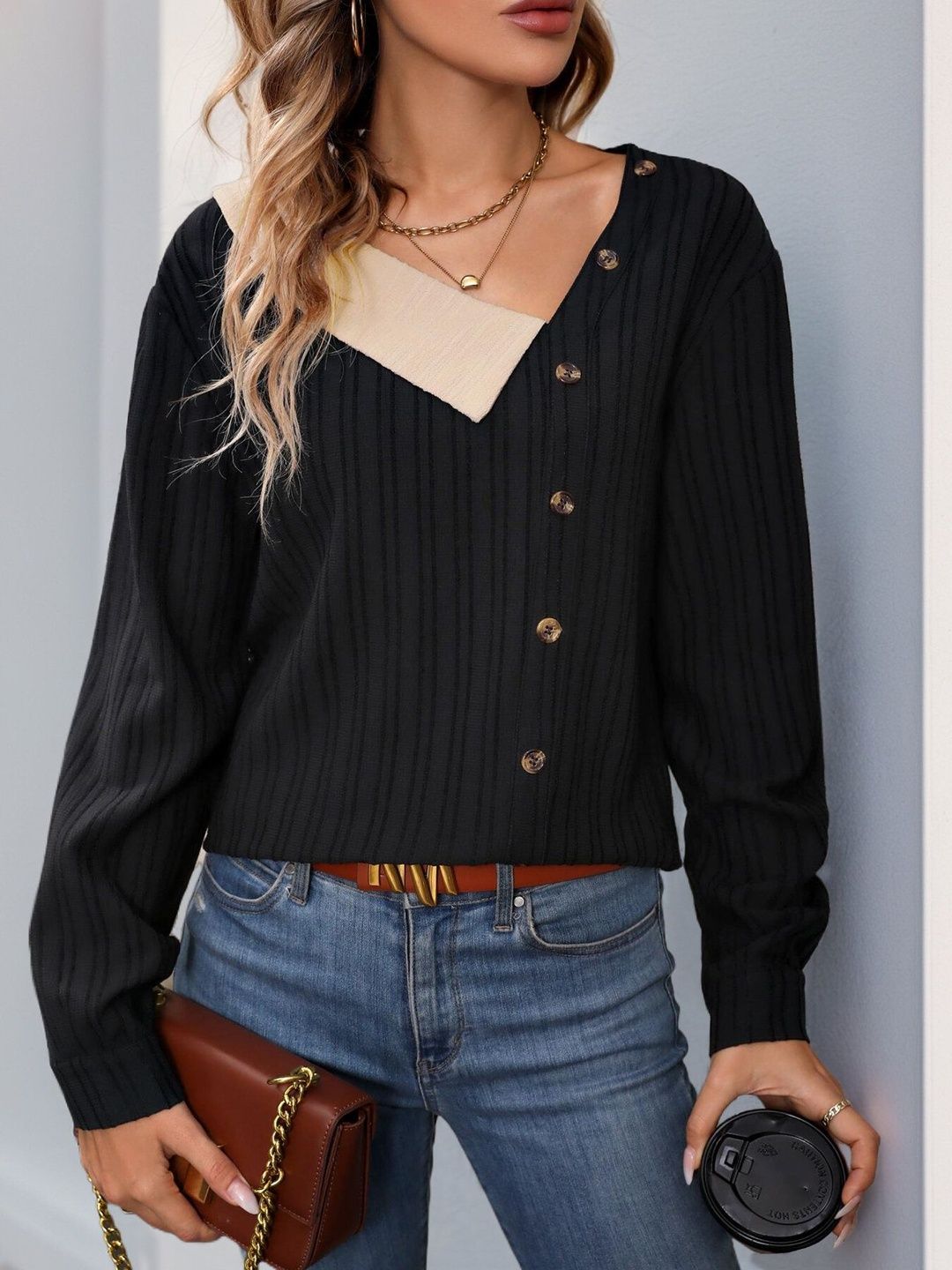 Women's Black Cotton Top Printed Regular Fit