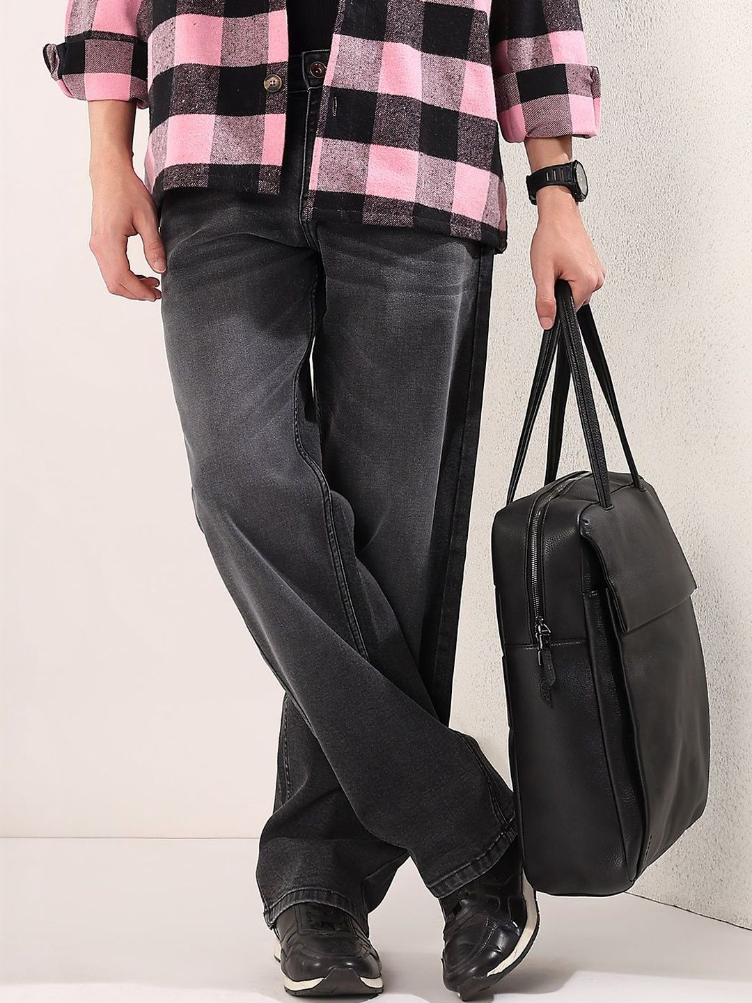 NOWI Men Regular Fit Mid-Rise Light Fade Jeans