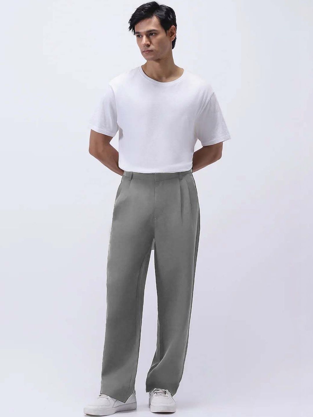 Men Straight Fit Wrinkle Free Pleated Trousers