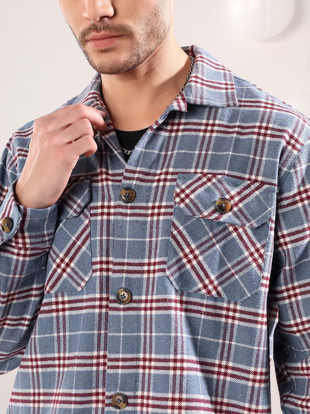 Checked Spread Collar Shackets