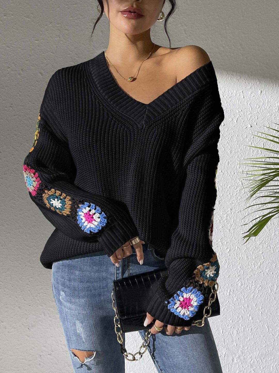 Women Colourblocked Ribbed Pullover with Embellished Detail