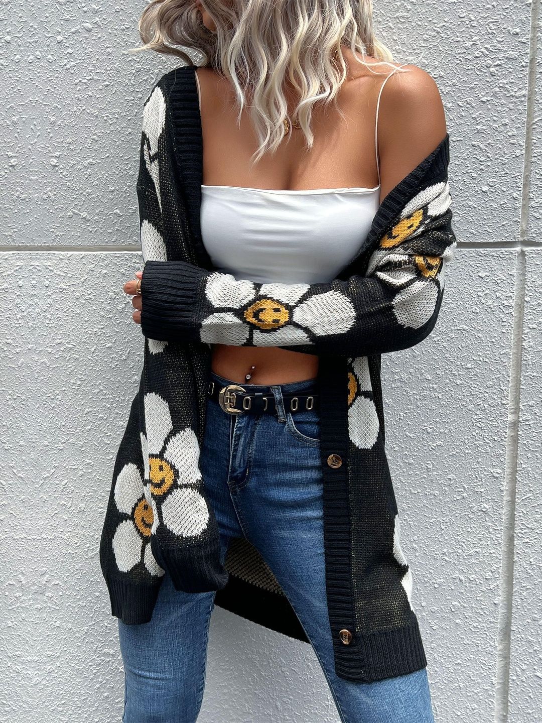 Floral Printed Cardigan in Black - Nowi Korean Fashion