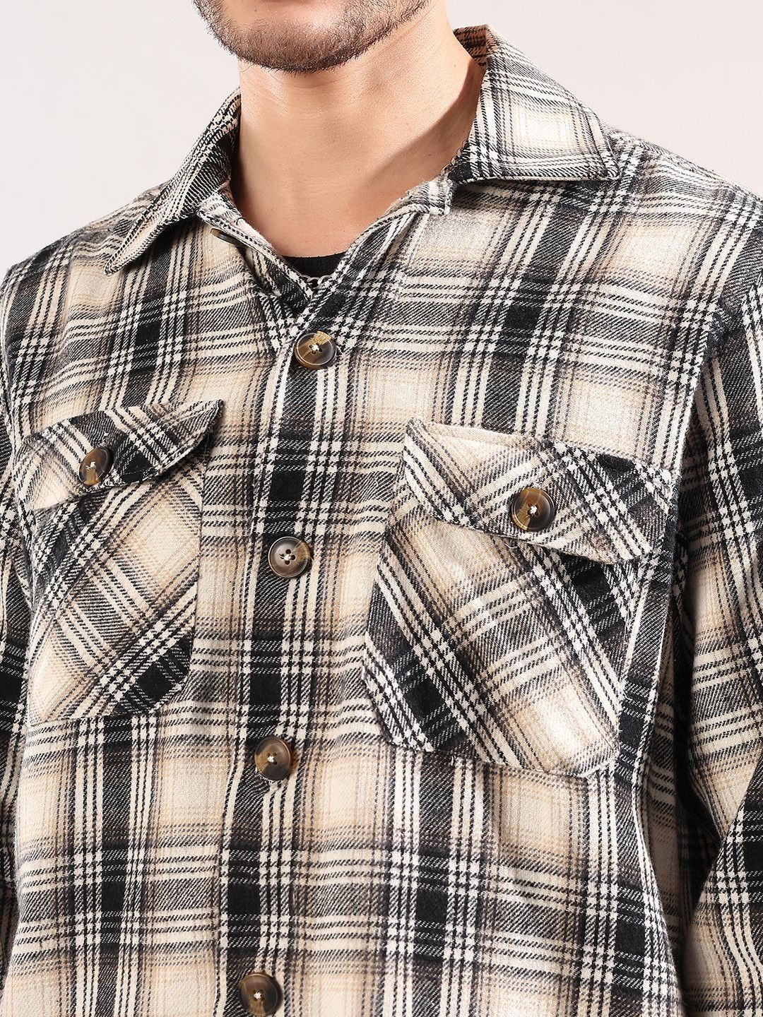 Printed Spread Collar Shackets