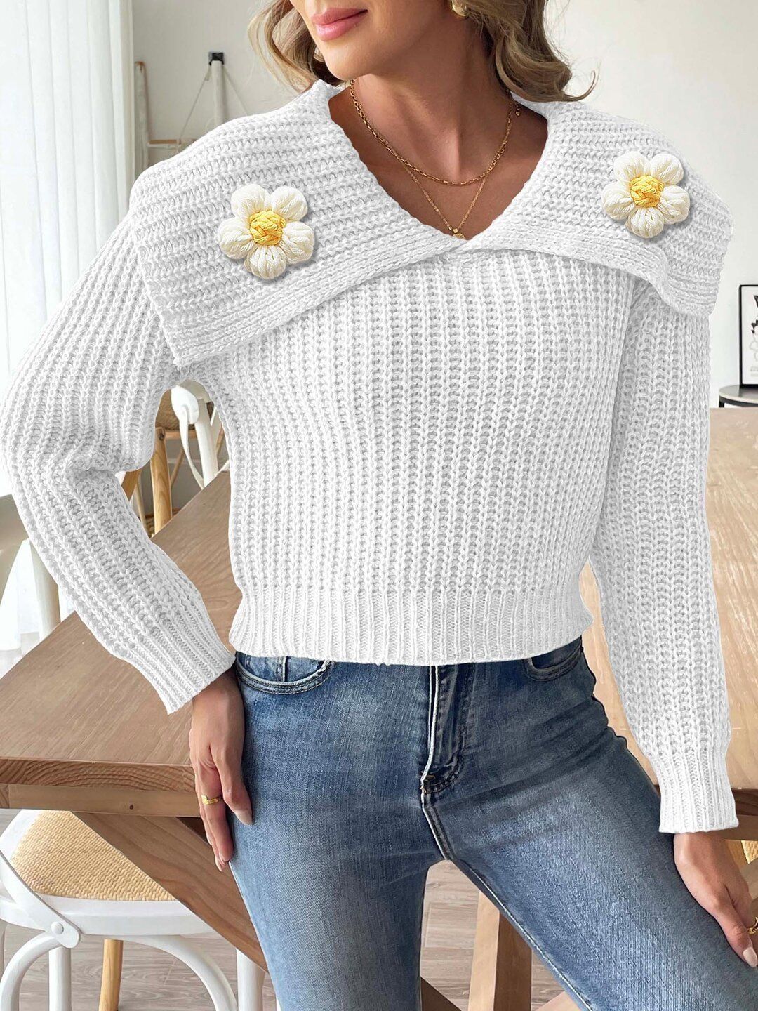 Women Ribbed Pullover with Applique Detail