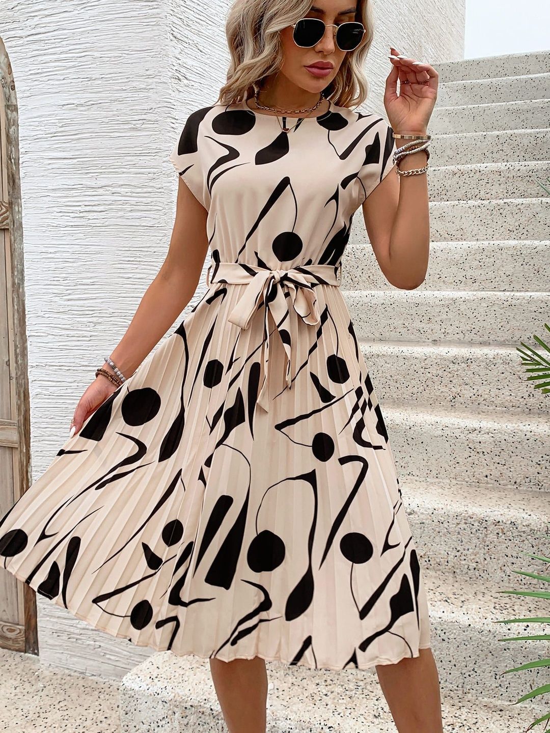 NOWI Print Fit & Flare Midi Dress