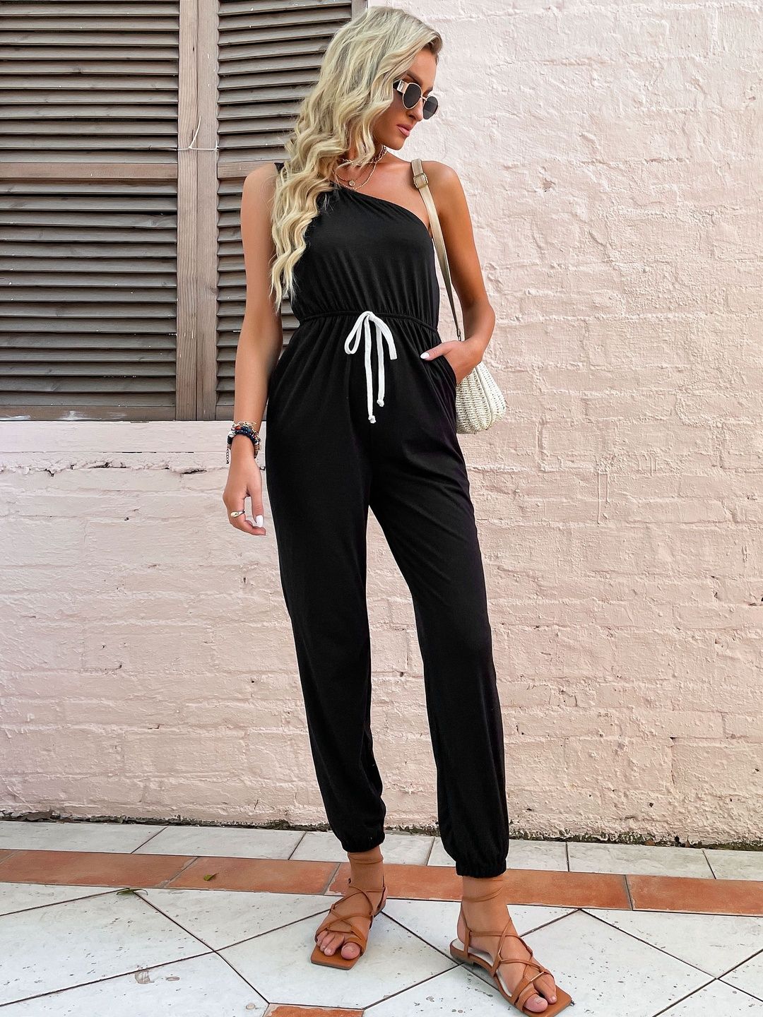 Basic Jumpsuit in Black cotton Style 105 - Nowi Korean Fashion