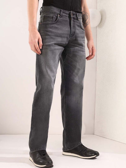 Men Straight Fit Mid-Rise Light Fade Jeans