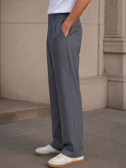 Men Relaxed Pleated Trousers