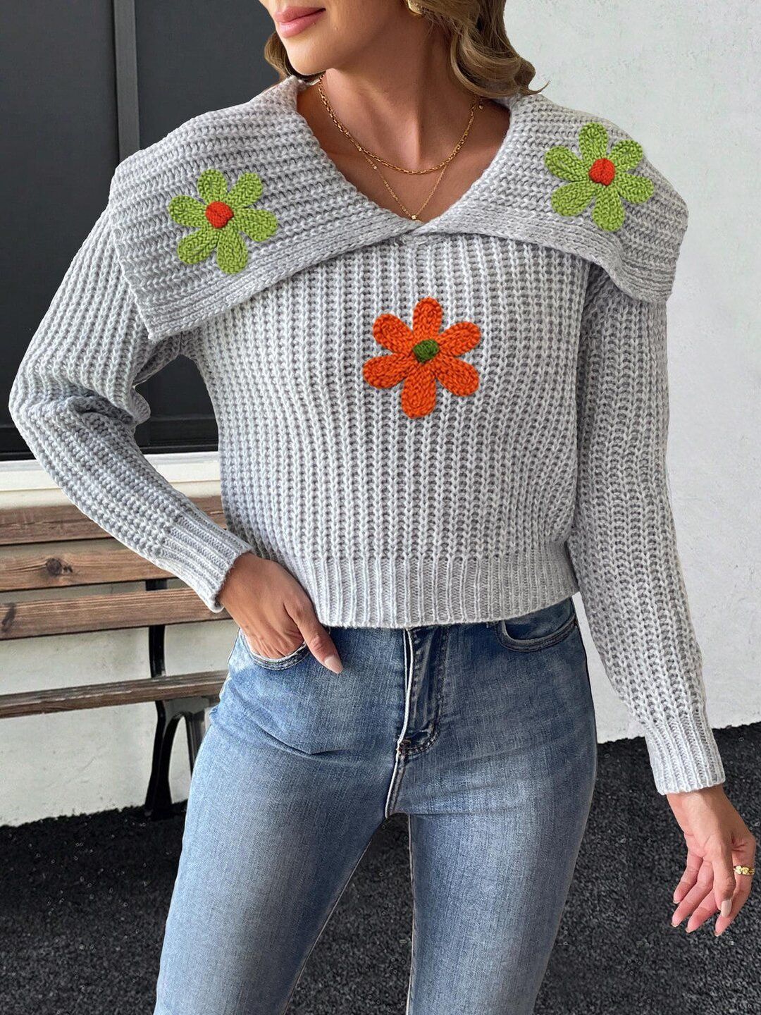 Women Floral Ribbed Pullover with Embroidered Detail