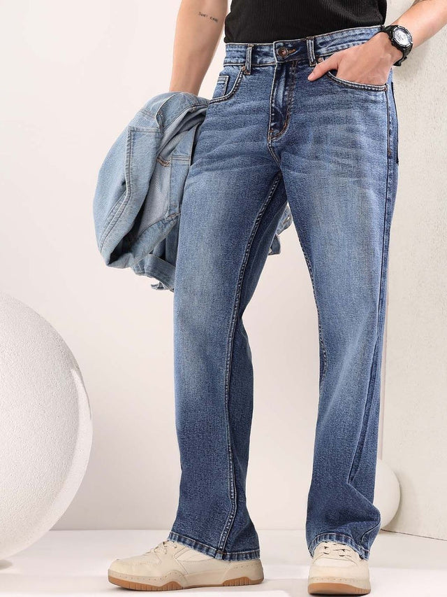 Straight Fit Mid-Rise Light Fade Jeans in Blue cotton Style 979 - Nowi Korean Fashion