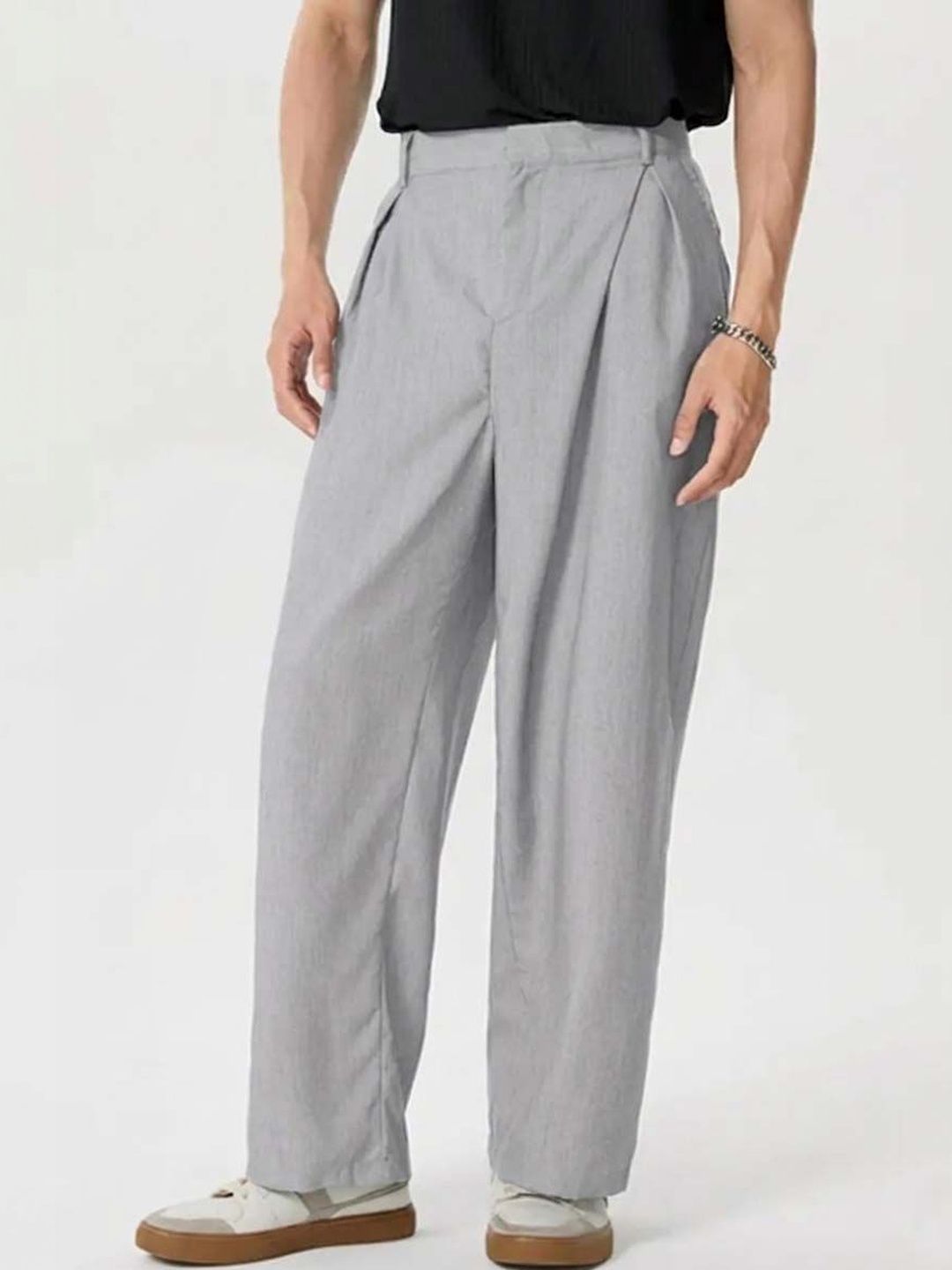 Men Wrinkle Free Pleated Trousers
