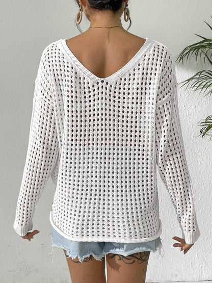 Women Colourblocked Pullover with Applique Detail