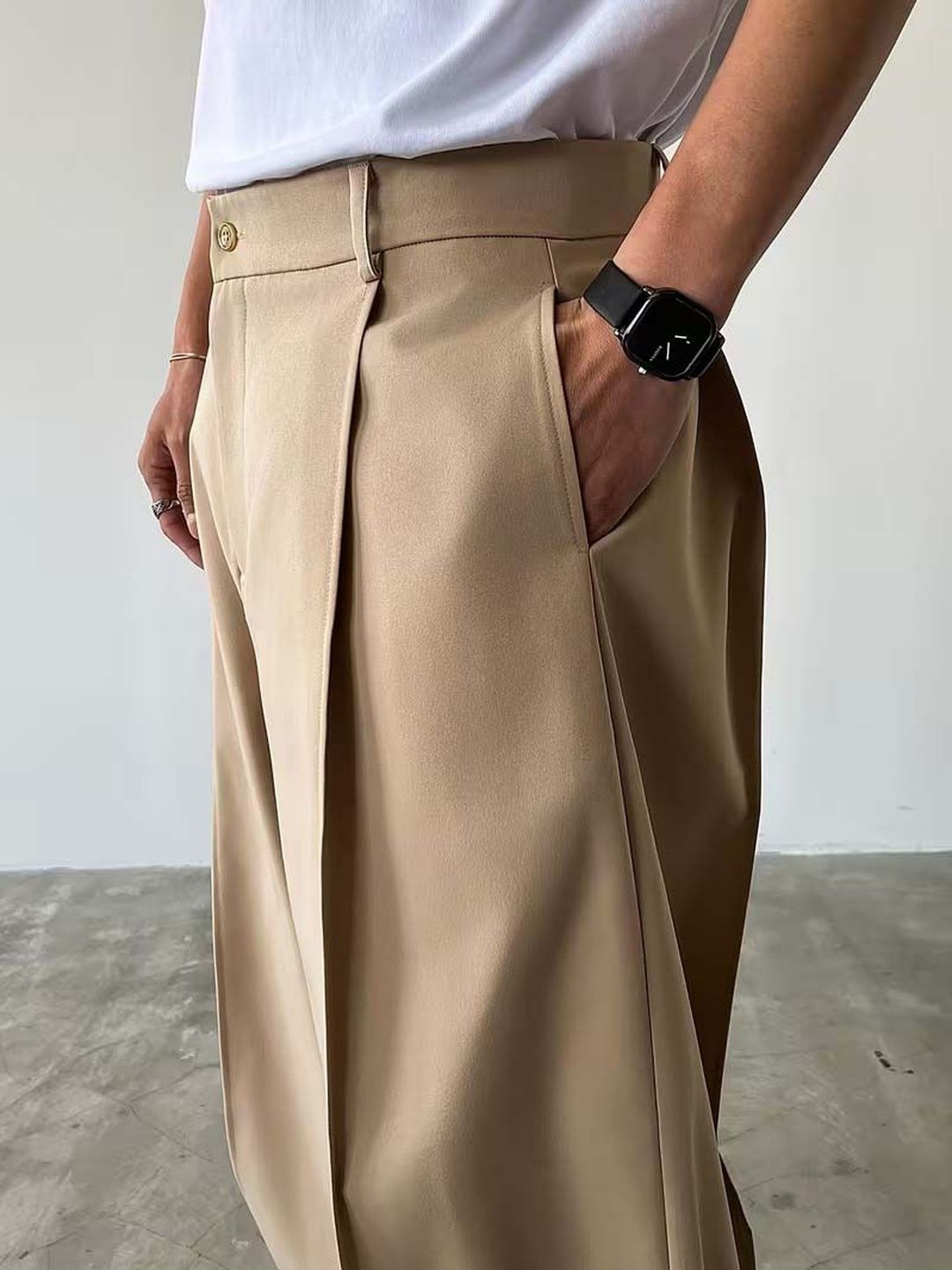 Men Wrinkle Free Pleated Trousers