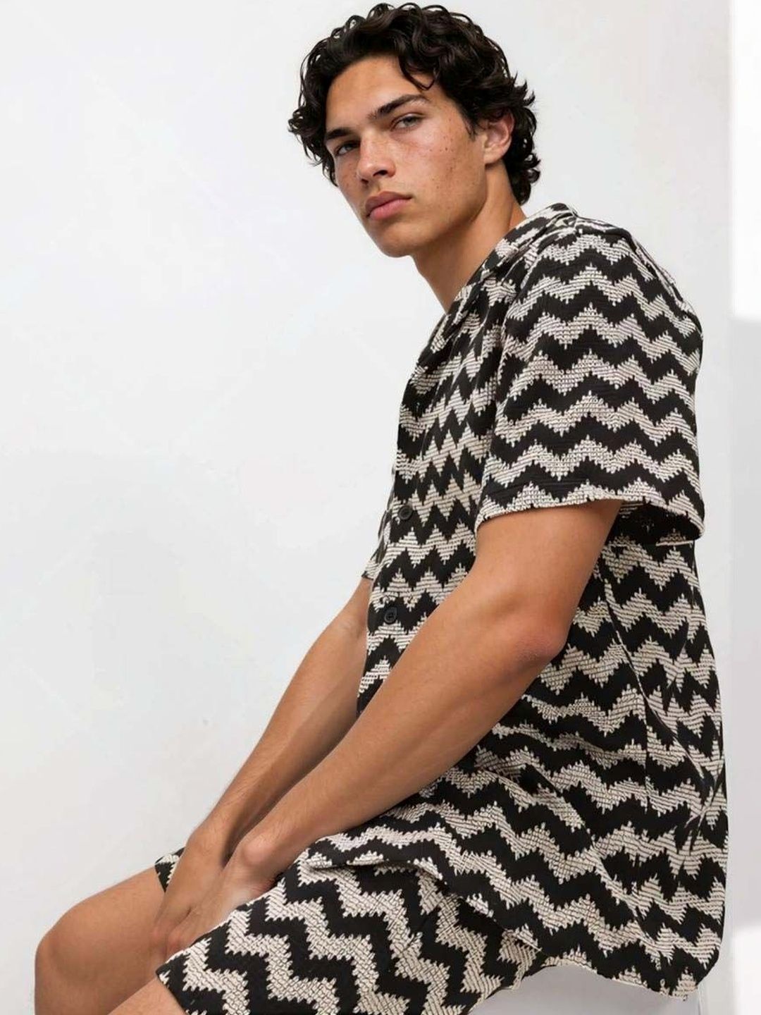 Woven Design Shirt with Shorts