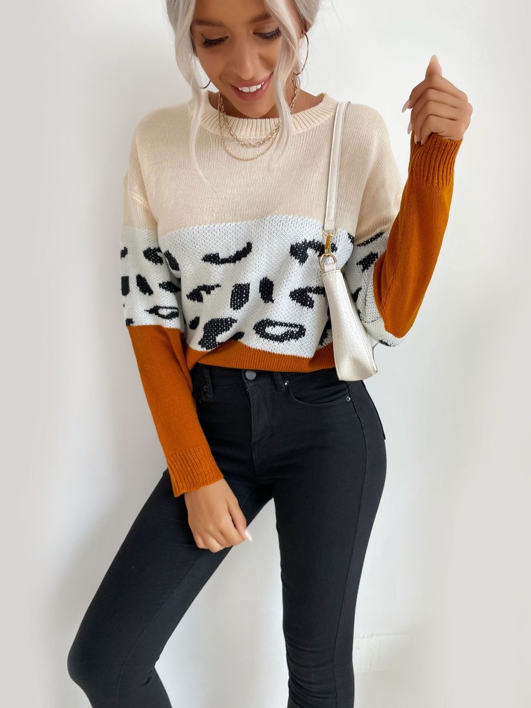 Women's White Animal Printed Pullover Blend Regular Fit