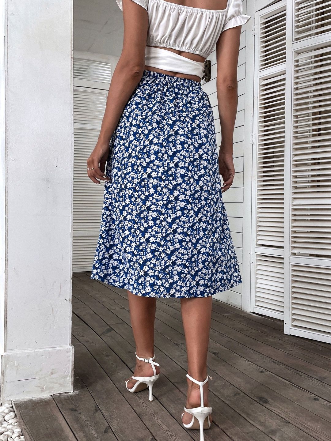 Printed Flared Mid Rise Midi Skirts