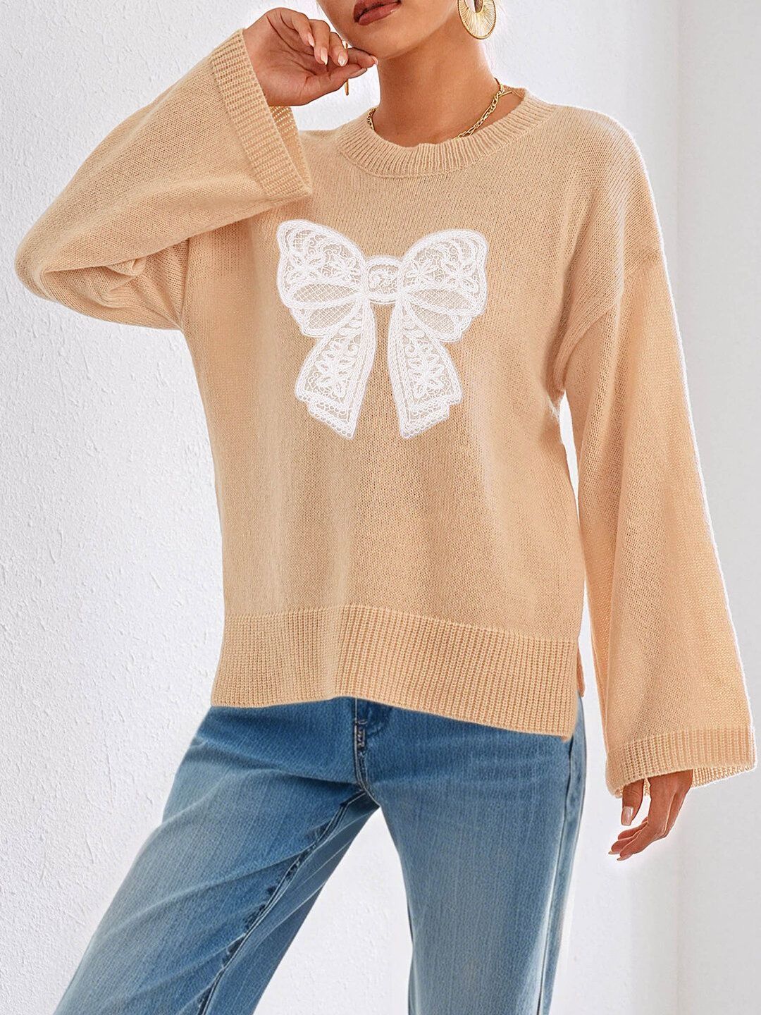 Women Embroidered Pullover with Embroidered Detail