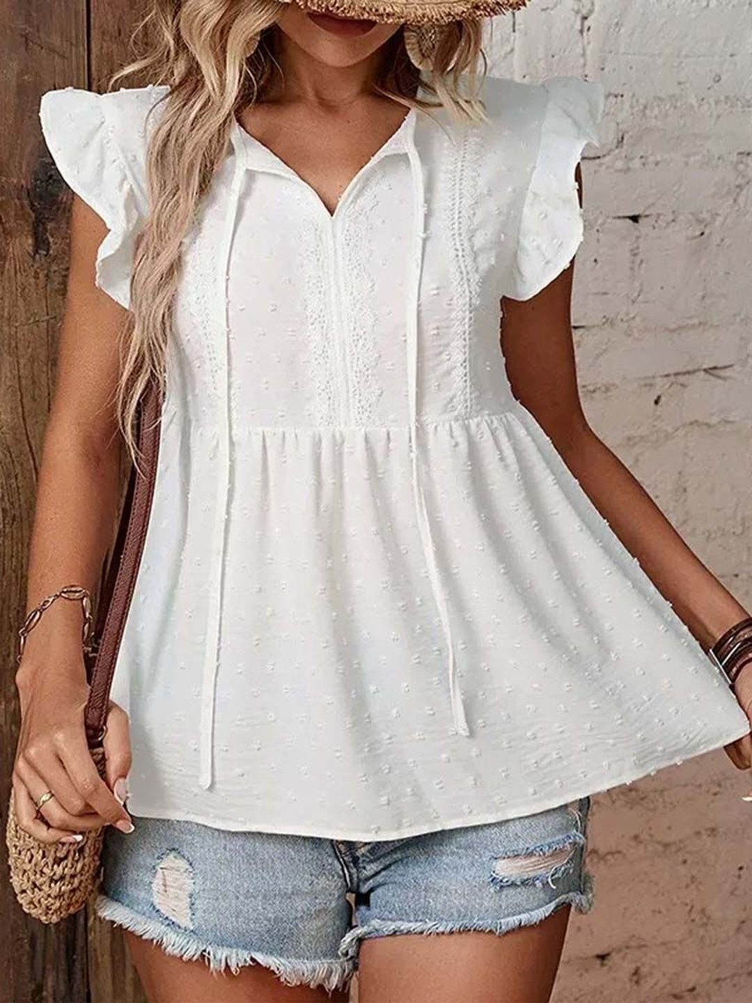 NOWI Flutter Sleeve Top