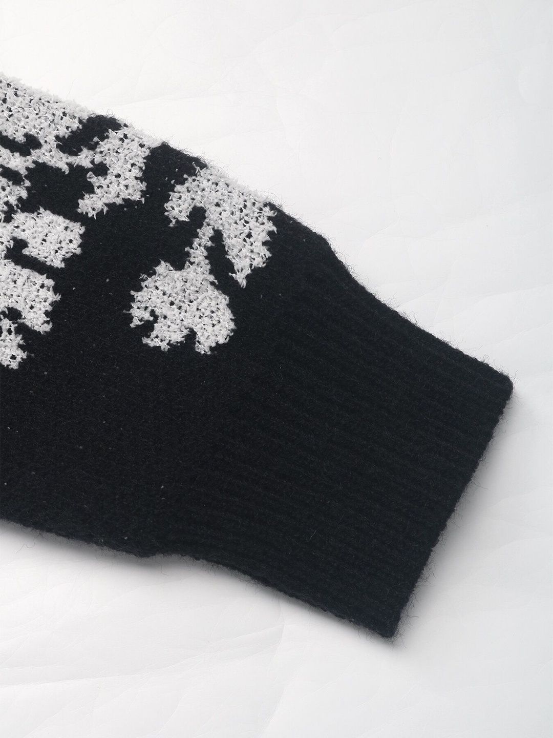 Women's Black Floral Printed Pullover