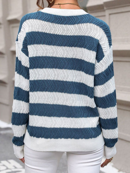 Women's White Striped Pullover Blend Regular Fit