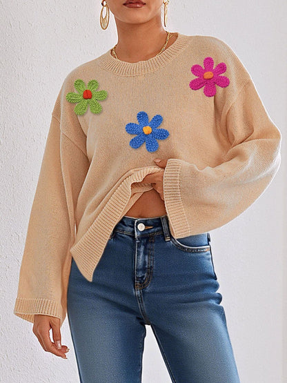 Women Colourblocked Pullover with Applique Detail