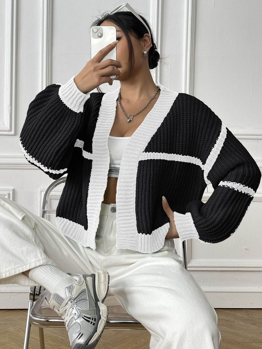 Women Colourblocked Crop Cardigan