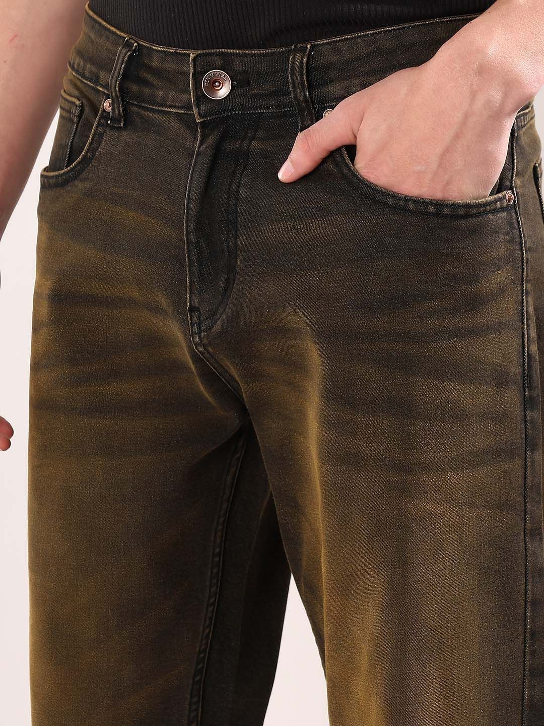 Men Straight Fit Mid-Rise Heavy Fade Jeans