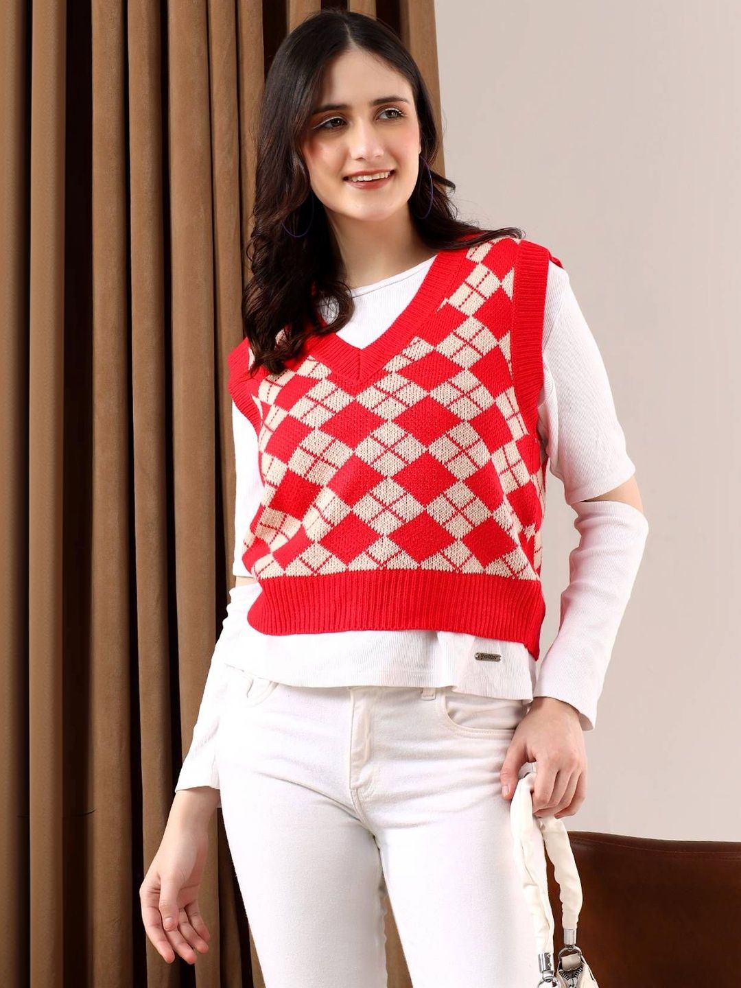NOWI Women Argyle Printed Woollen Crop Sweater Vest