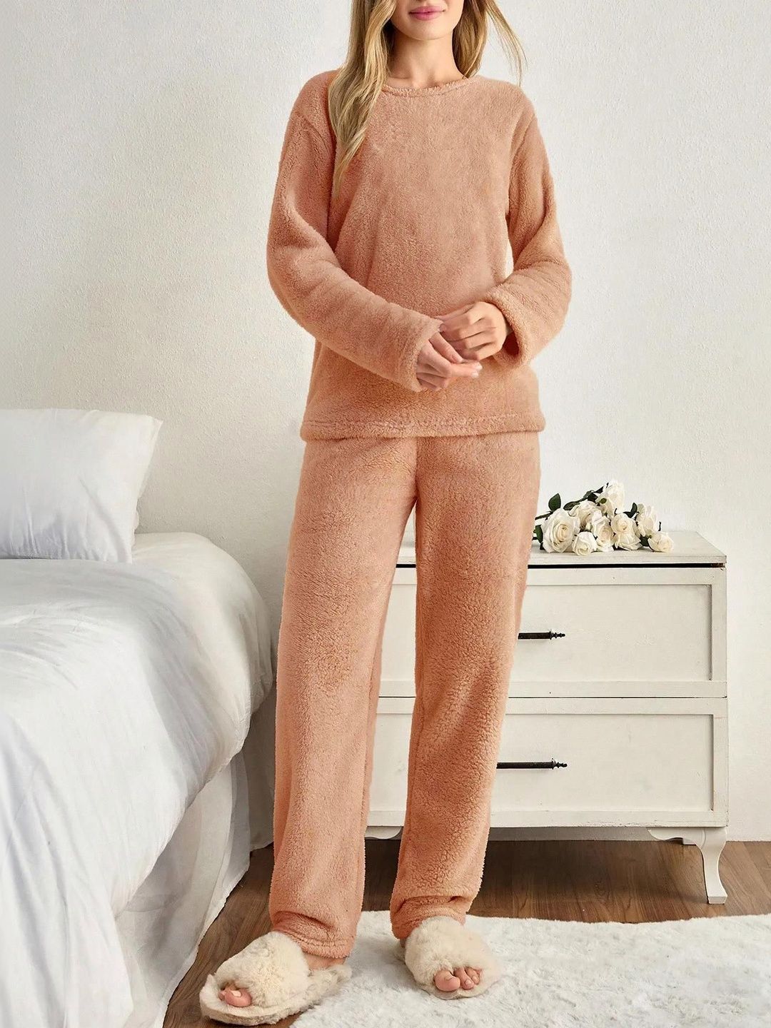 Round Neck Long Sleeves Night Suit