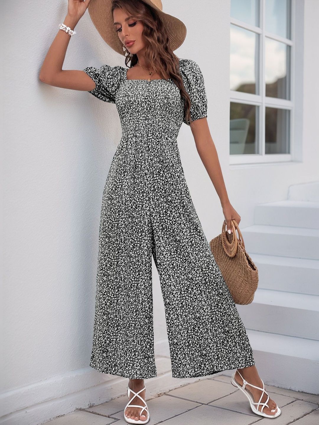 Printed Culotte Jumpsuit in Black cotton - Nowi Korean Fashion
