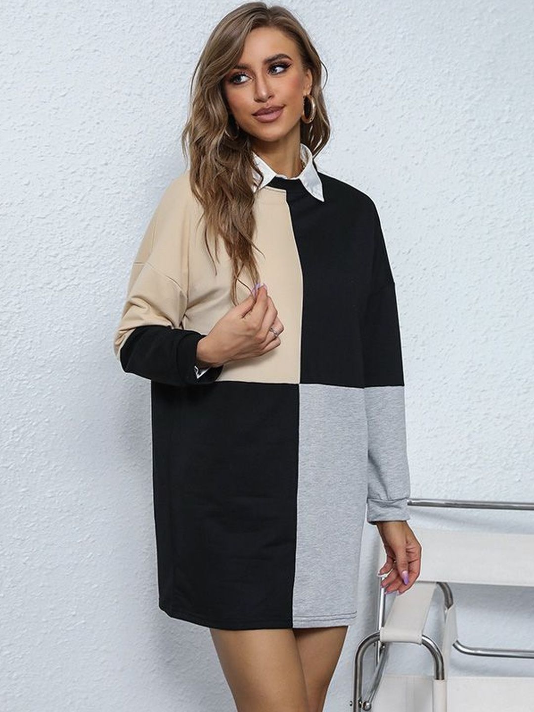 Women's Black Colourblocked Pullover Blend Printed