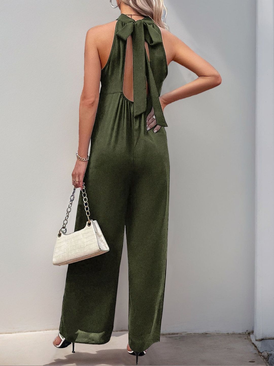 Halter Neck Basic Jumpsuit