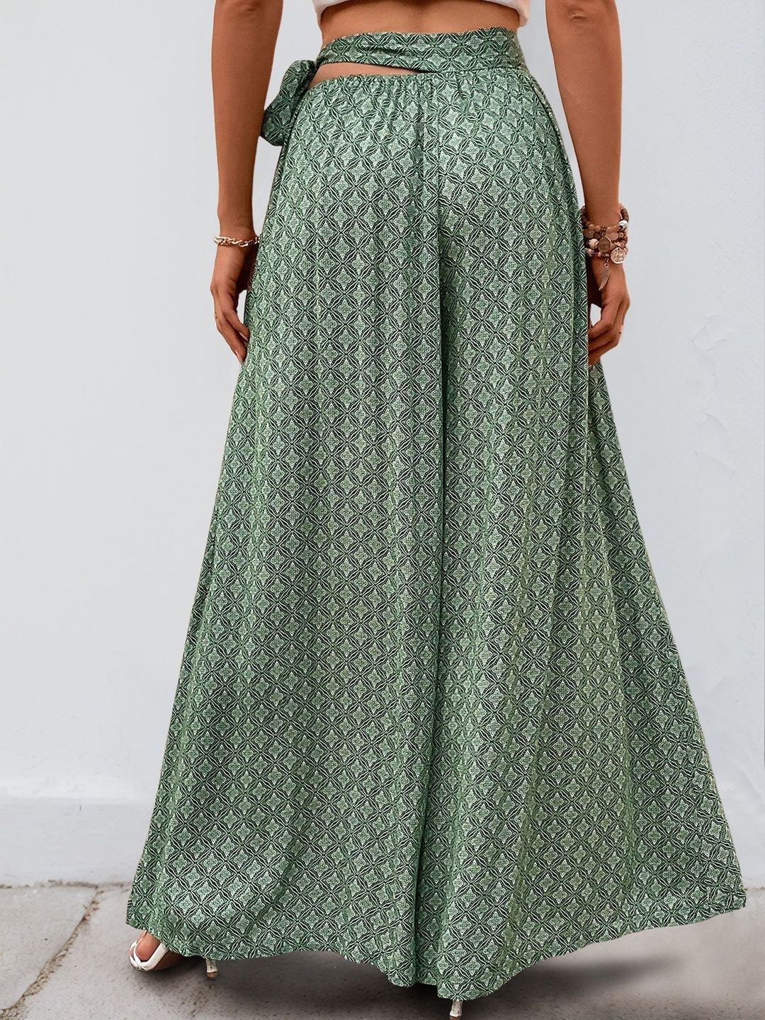 Women Printed Loose Fit High-Rise Non Iron Trousers