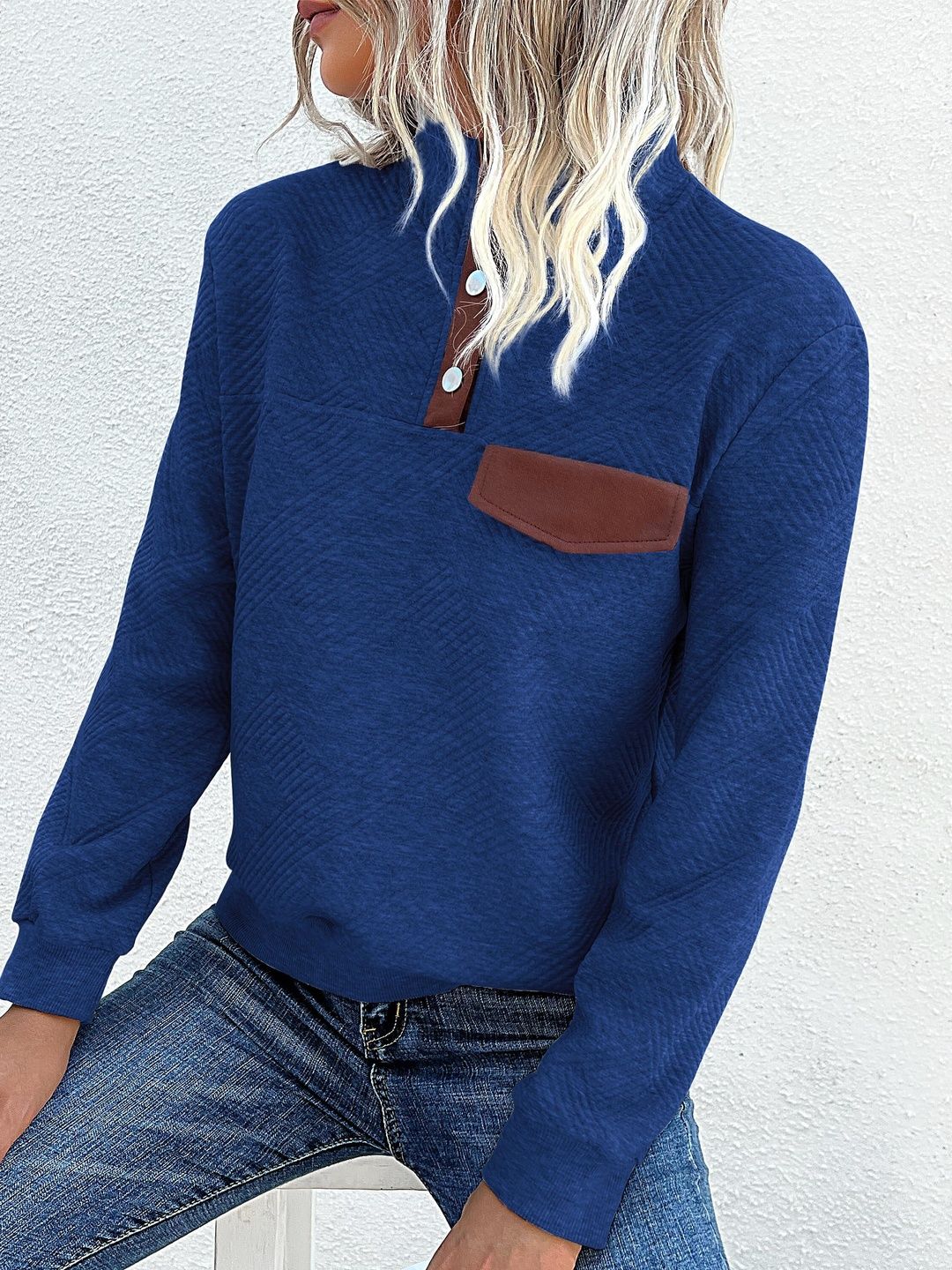Sweatshirt in Blue Cotton - Nowi Korean Fashion