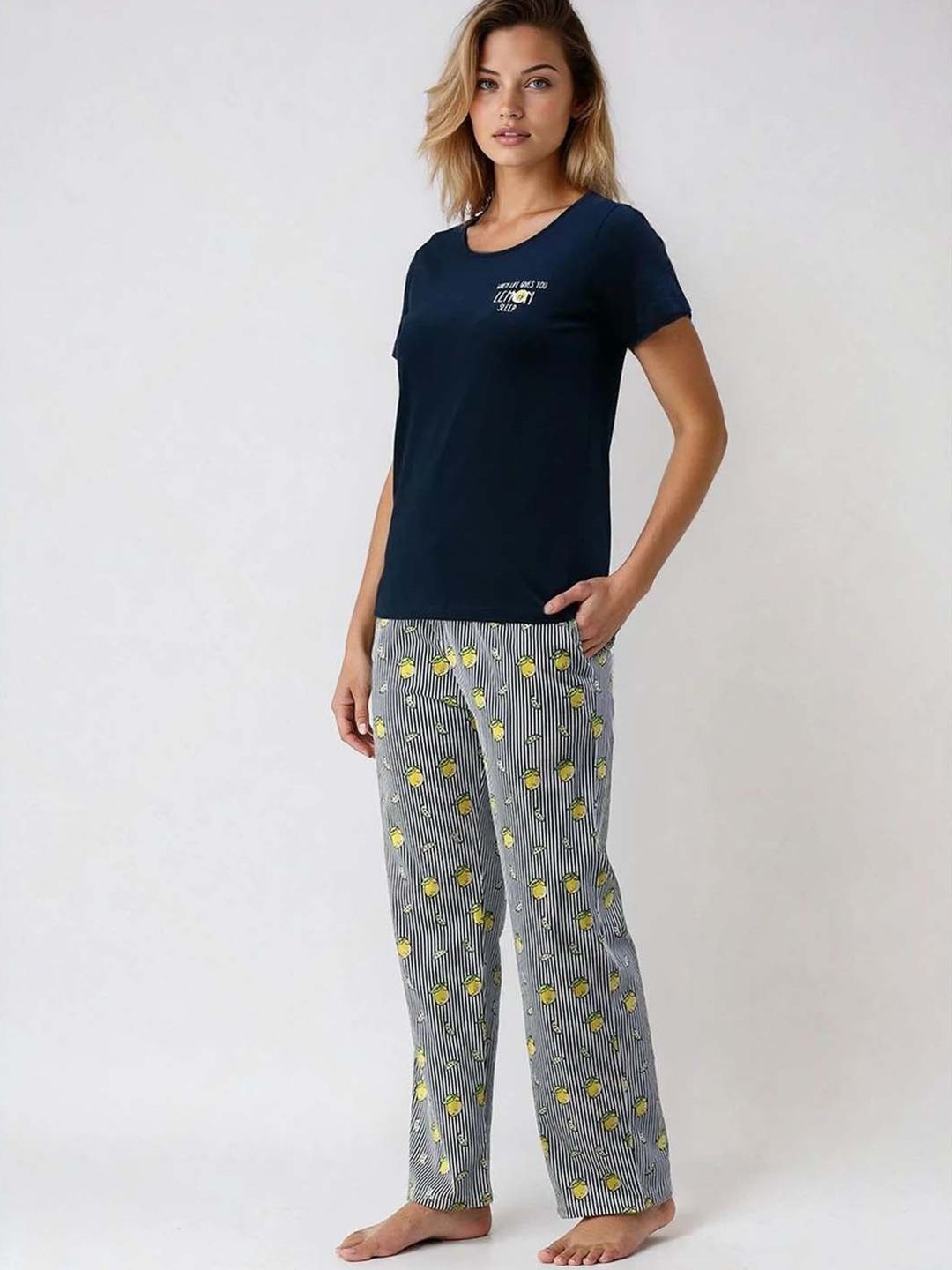 NOWI Women Printed Night suit