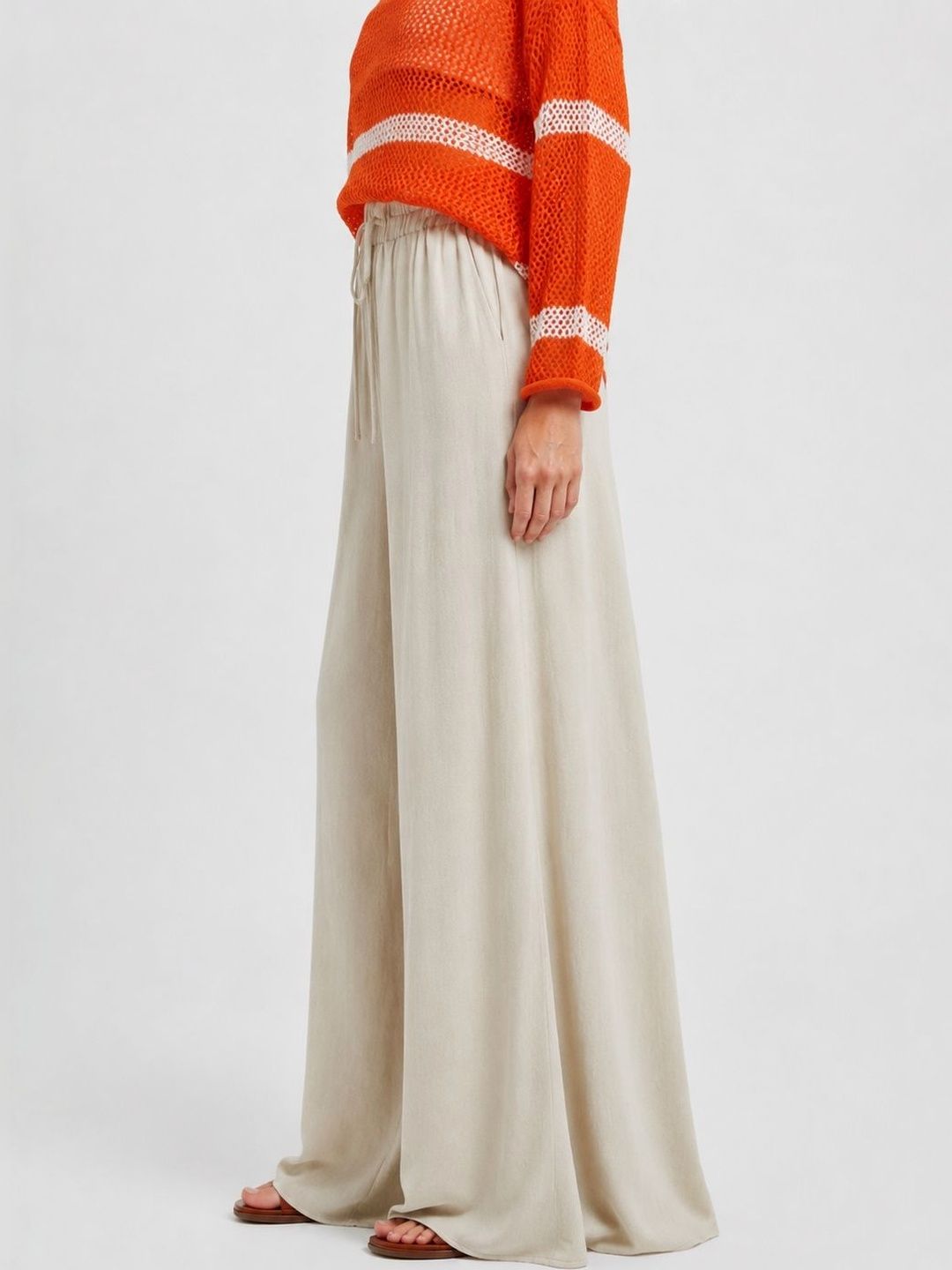 Women Relaxed Loose Fit High-Rise Trousers